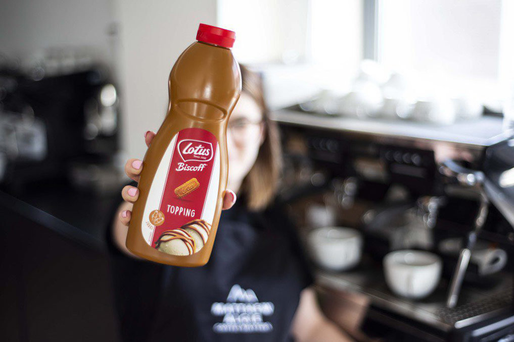 How to add our new Lotus Biscoff topping to your drinks menu